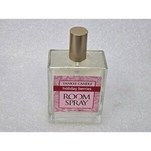 Yankee Candle Holiday Berries Room Spray 3.4 Fl Oz